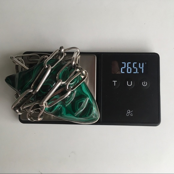 VNTG carved Malachite mask with 26" handmade chain - Picture 12 of 12